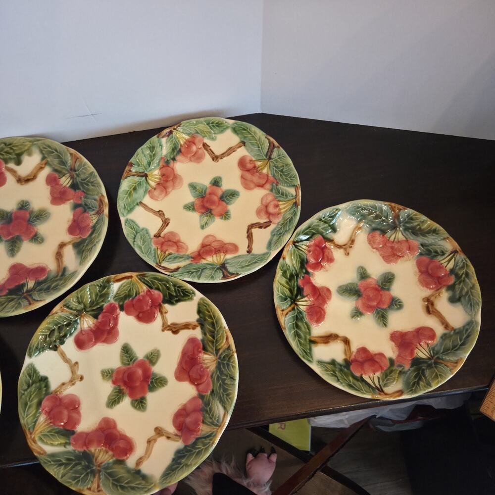 Vintage FFAS France Majolica Cherry Plates Set 6 Faience d’Art de la Sorgue - Picture 4 of 12